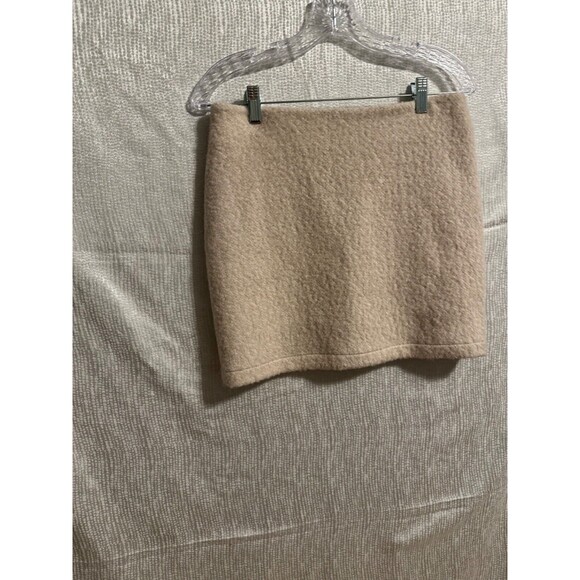 Juliette Longuet pale pink lined wool skirt, rear faux pockets w/ leather trim, - Picture 3 of 6